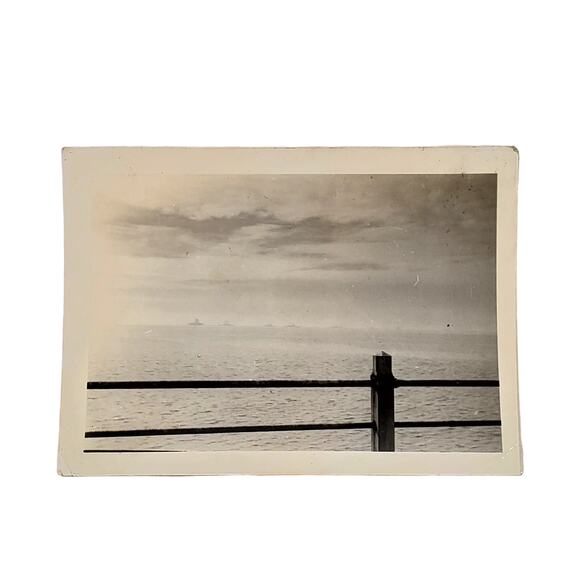 Vtg B&W Photo Found On The Way To Catalina Ocean View Distant Ships Snapshot - Picture 1 of 4